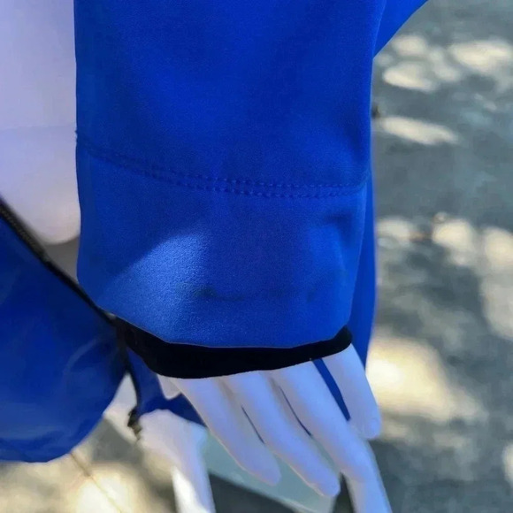 Bylyse Coat - Medium - Picture 8 of 9